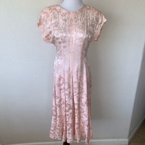 Vintage NANCY JOHNSON Size 4 Pink Dress 100% Silk